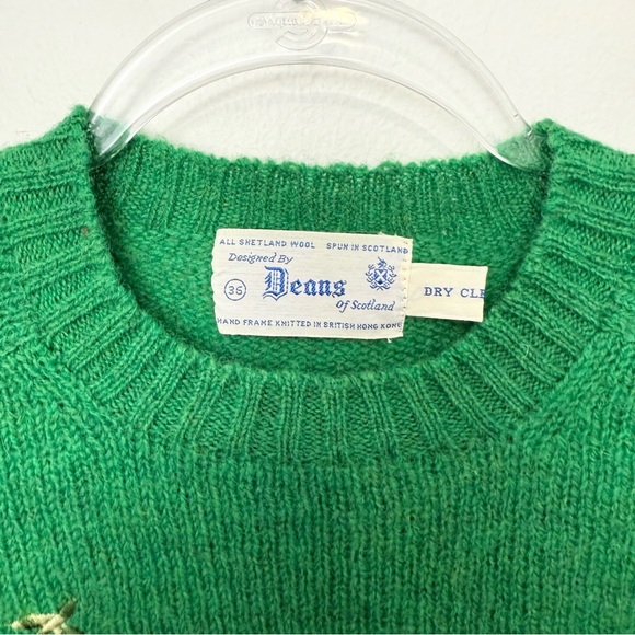 Vintage Deans of Scotland Green Shetland Wool Cherry Embroidered Sweater - Picture 2 of 4